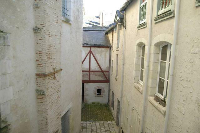 Charme Et Confort Blois Centre Apartment Exterior photo